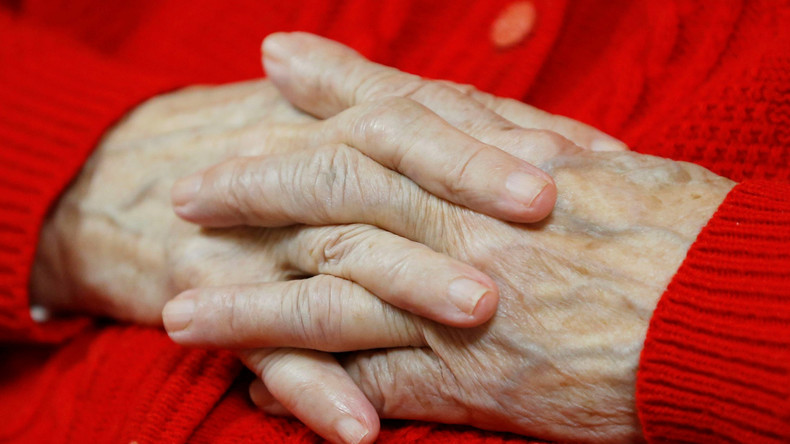 Coronavirus : les morts dans les Ehpad ne sont pas comptabilisés dans les chiffres officiels