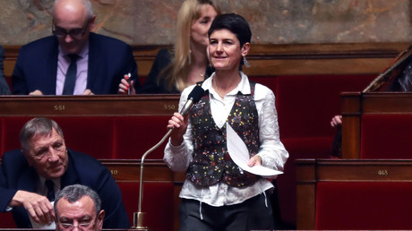 49.3 : deux députés quittent le groupe des marcheurs à l'Assemblée nationale