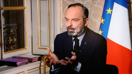 Licenciements durant la pandémie : Edouard Philippe contredit-il la ministre du Travail ?