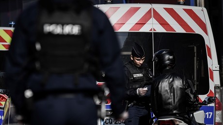 Non-respect du confinement : premières gardes à vue pour «mise en danger de la vie d'autrui»