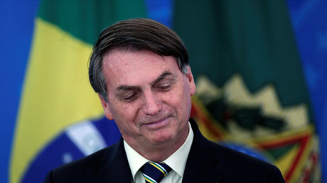 Covid-19 : Twitter supprime deux vidéos de Bolsonaro bravant les règles de confinement
