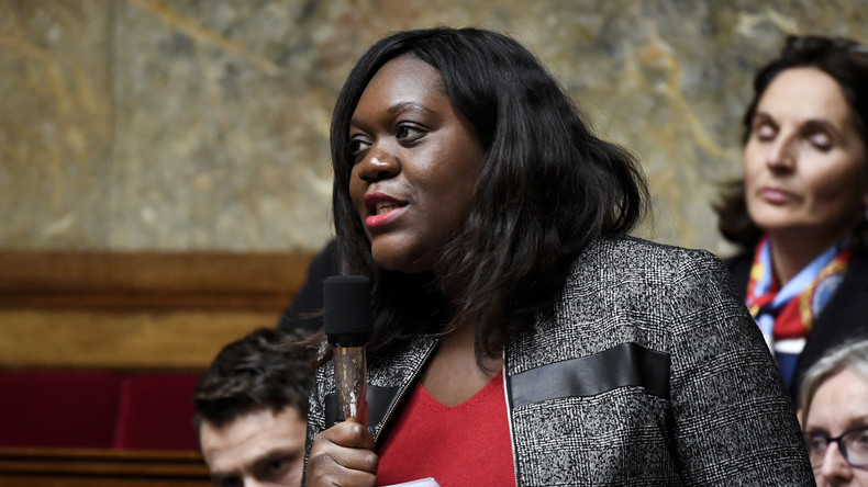Confinement : la députée Laetitia Avia accusée d'«abus de pouvoir» par sa collaboratrice
