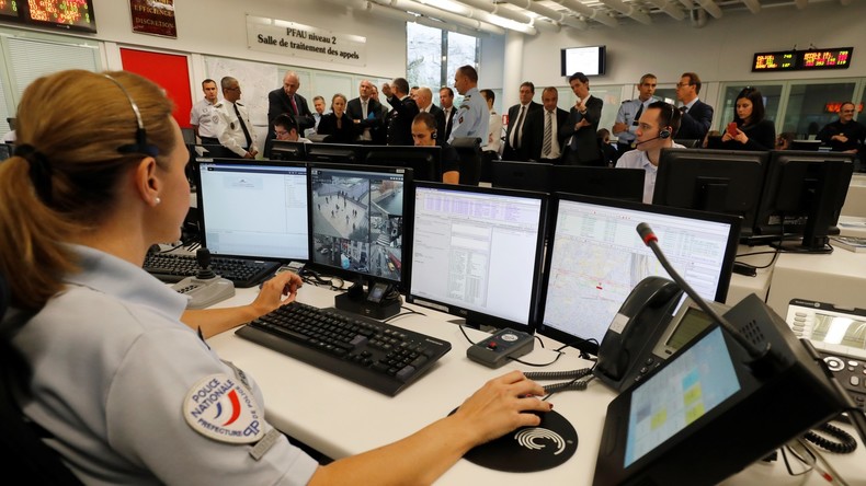 Confinement : selon un syndicat, jusqu'à 70% d'appels au 17 concerneraient des signalements