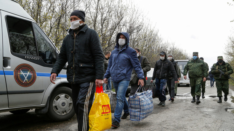 Echange d'une trentaine de prisonniers entre l'Ukraine et les républiques autoproclamées du Donbass
