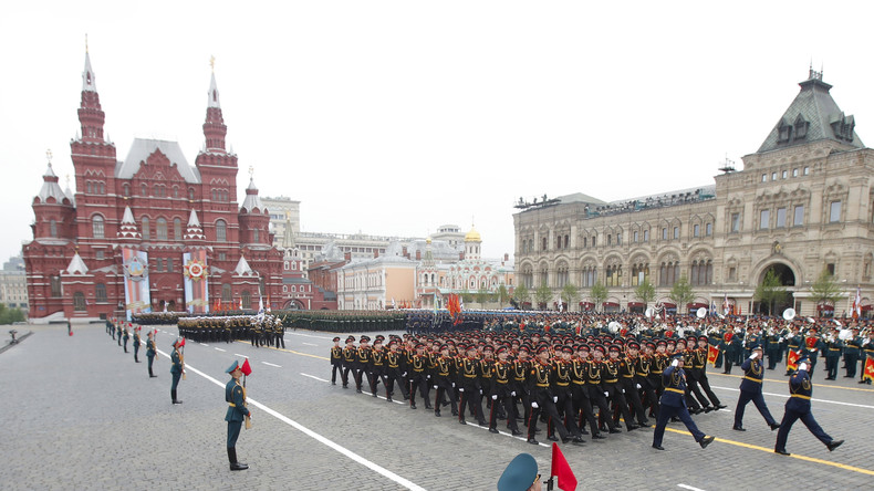 Russie : Vladimir Poutine annonce le report du défilé militaire du 9 Mai
