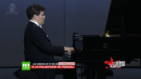 De Lisbonne à Vladivostok : Le pianiste Denis Matsouïev interprète Les Saisons de Tchaïkovsky