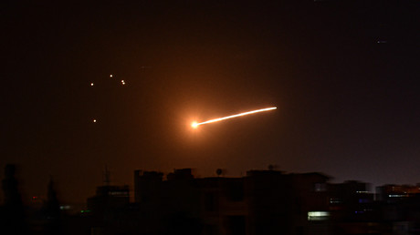 Image de l'agence Sana montrant l'interception d'un missile israélien par la défense syrienne, au-dessus de Damas, le 24 février 2020 (image d'illustration).