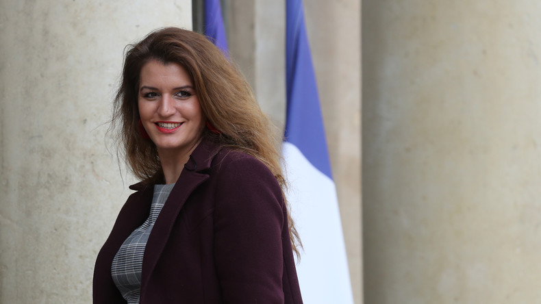 Marlène Schiappa labellise des magasins pour abriter les victimes de harcèlement de rue