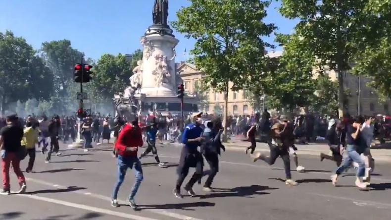 «Pourquoi une telle faiblesse des autorités ?» : la marche pro-migrants à Paris indigne droite et RN