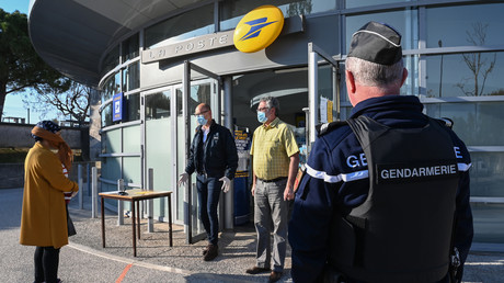 Loire-Atlantique : l'incendie de deux véhicules de la Poste revendiqué par des anarchistes