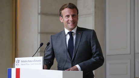 Emmanuel Macron l'assure : «Nous n'avons jamais été en rupture» de masques