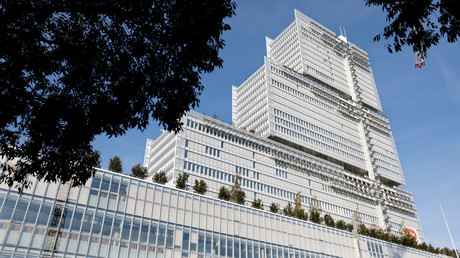 La verbalisation d'une avocate devant le tribunal de Paris soulève un tollé