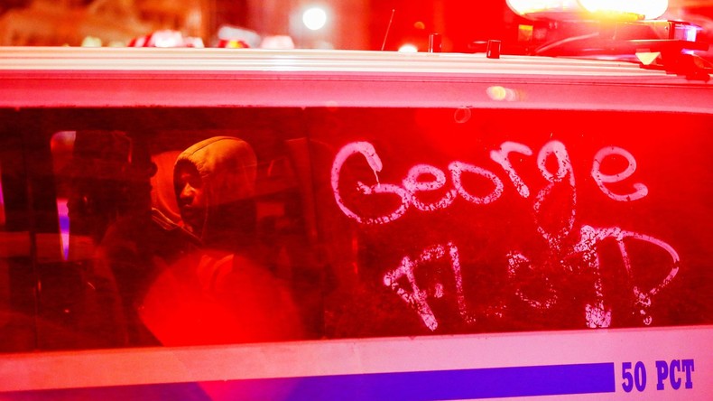 Les manifestations et émeutes aux Etats-Unis prennent une résonance mondiale