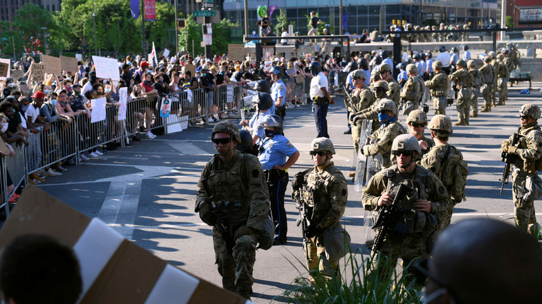 «Tout est parfaitement sous contrôle» : Trump ordonne le retrait de la Garde nationale de Washington