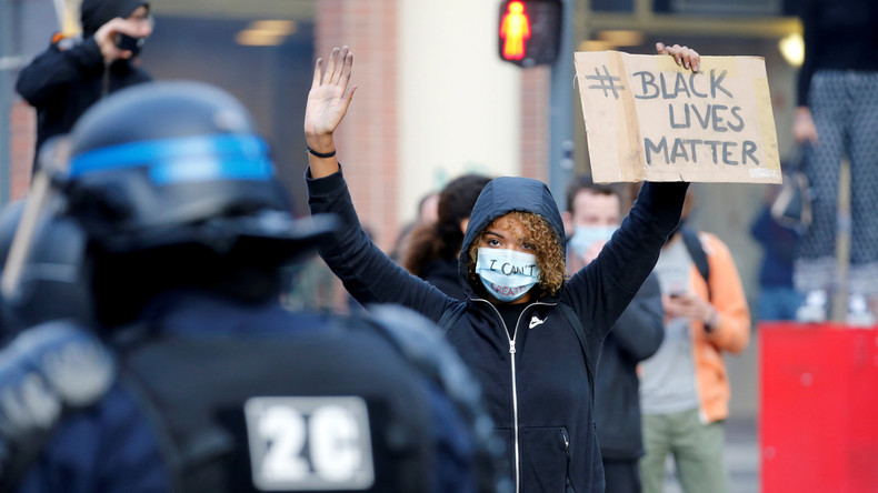 France info donne des «conseils» pour participer à des manifestations interdites «en toute sécurité»