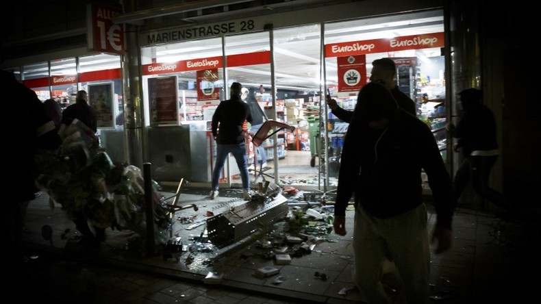 «Scènes dignes d'une guerre civile» : agressions contre la police et vandalisme à Stuttgart