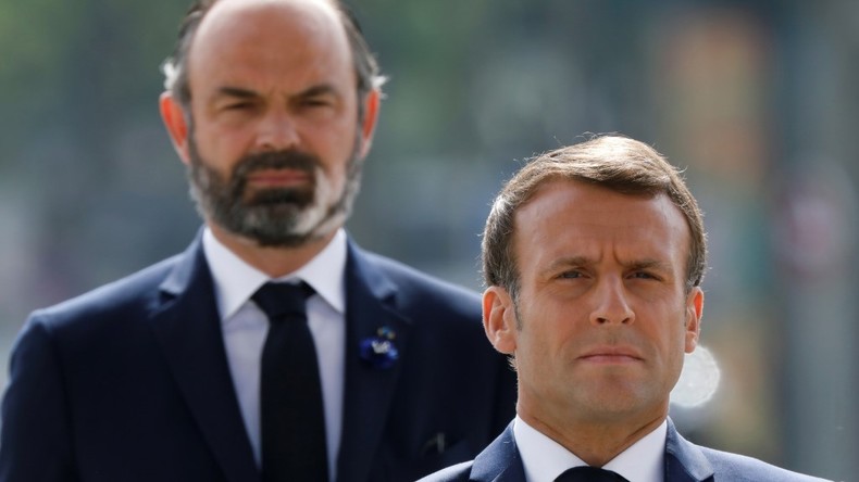 Le président a un Premier ministre au sommet de l'Etat enclavé dans les politiques bruxelloises