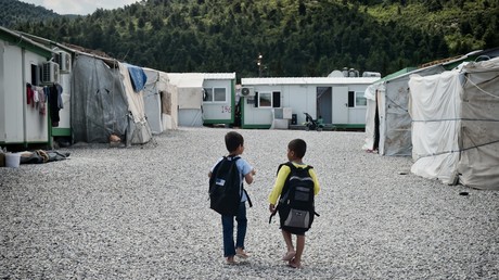 Grèce : affrontements entre villageois et policiers au sujet d'un camp de migrants