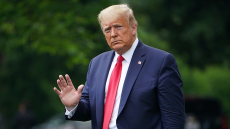 Des millions de vies sauvées grâce au confinement ? Trump écorche les modèles suédois et brésilien