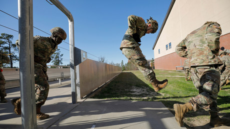 L'administration Trump n'étudiera «même pas» la possibilité de rebaptiser des bases militaires