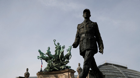Seine-Saint-Denis : une statue du général de Gaulle dégradée à la peinture jaune