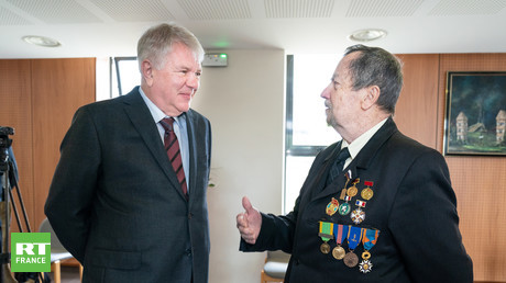 Engagé dans la Résistance française à l'âge de 7 ans, un vétéran russe a été décoré
