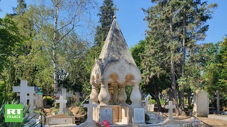 Le mémorial aux émigrés russes participants de la Résistance, à Sainte-Genevieve-des-Bois