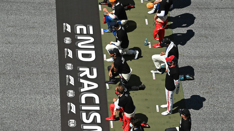 Grand Prix  d'Autriche de Formule 1 : 14 pilotes posent le genou à terre contre le racisme