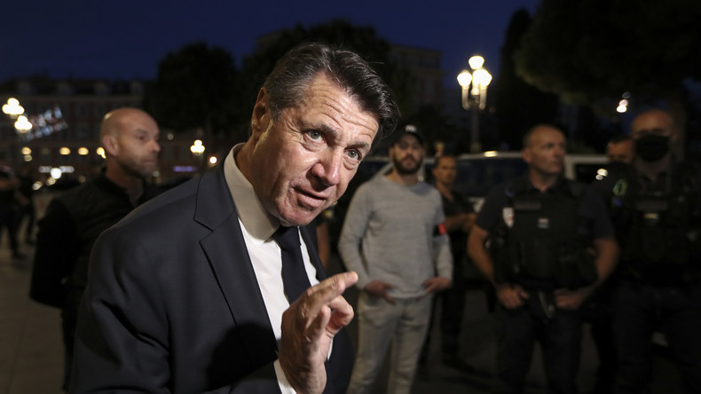 Christian Estrosi pris à partie sous l’œil des caméras dans un quartier sensible de Nice
