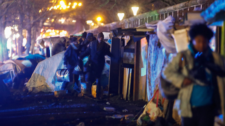 Aubervilliers : évacuation d'un camp de 1 500 migrants par la police
