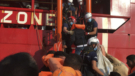 Tensions ethniques, équipage menacé : SOS Méditerranée déclare l'état d'urgence sur l'Ocean Viking