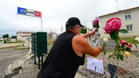 Marche blanche en hommage à Mélanie Lemée, gendarme tuée par un chauffard dans le Sud-Ouest