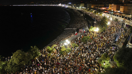 Concert de The Avener à Nice : face à la polémique, Estrosi serre la vis sur les masques