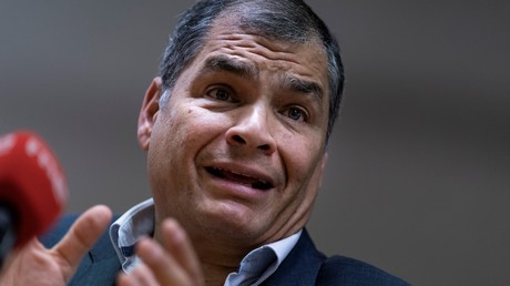 Equateur : écarté de la course à la présidentielle, Rafael Correa dénonce une «mascarade juridique»