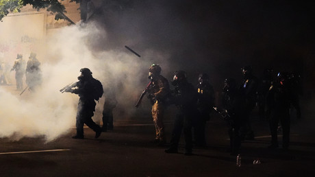 Journalistes russes blessés par les forces de l'ordre à Portland : Moscou monte au créneau