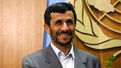 Mahmoud Ahmadinejad propose sa médiation pour mettre un terme à la guerre au Yémen