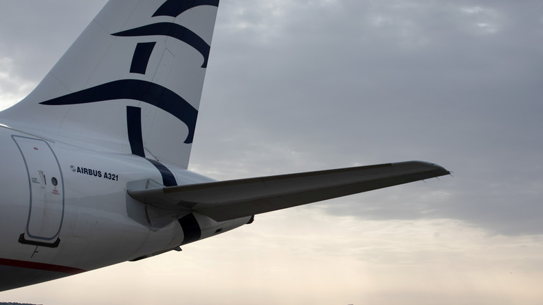 Grèce : des migrants prennent volontairement l'avion pour rentrer dans leur pays d'origine