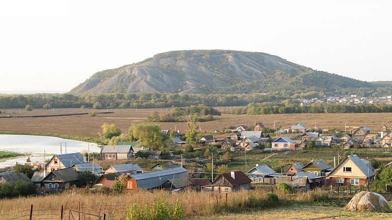 Russie : des manifestants se mobilisent pour préserver de la destruction une montagne «sacrée»