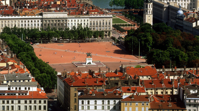 Affaire Augustin : ce que l'on sait sur la victime, les filles harcelées, les agresseurs