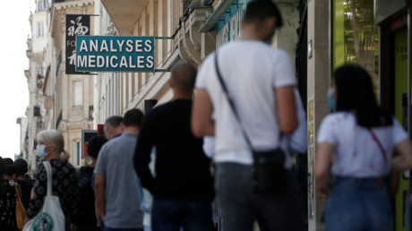 «Les indicateurs se dégradent» : plus de 9 300 nouveaux cas de Covid-19 en France en une semaine