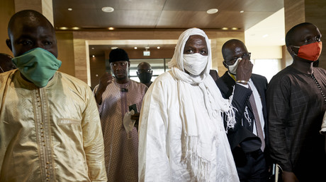 Mali : l'imam Mahmoud Dicko, figure de l'opposition, accuse la France d'ingérence politique