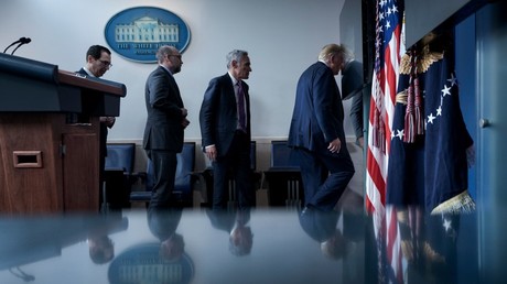 Donald Trump évacué d'urgence d’une conférence de presse, un homme neutralisé par le Secret service