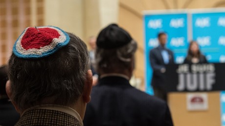 L'agression d'un père de famille de confession juive à Paris indigne les responsables politiques