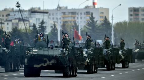 Des troupes militaires biélorusses lors d'un défilé à Minsk, le 9 mai 2020 (image d'illustration).