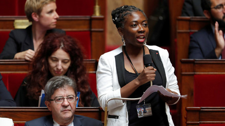 Valeurs actuelles : le parquet ouvre une enquête pour «injure à caractère raciste»