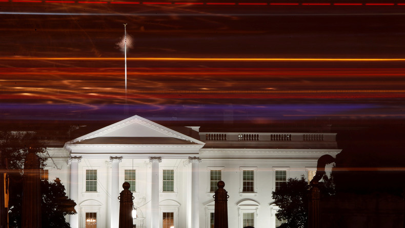 «Propagande clivante» : Donald Trump met fin aux formations contre le racisme dans l'administration