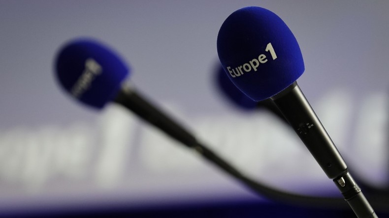 De Valeurs actuelles à Europe 1, la nomination de Louis de Raguenel enclenche un bras de fer