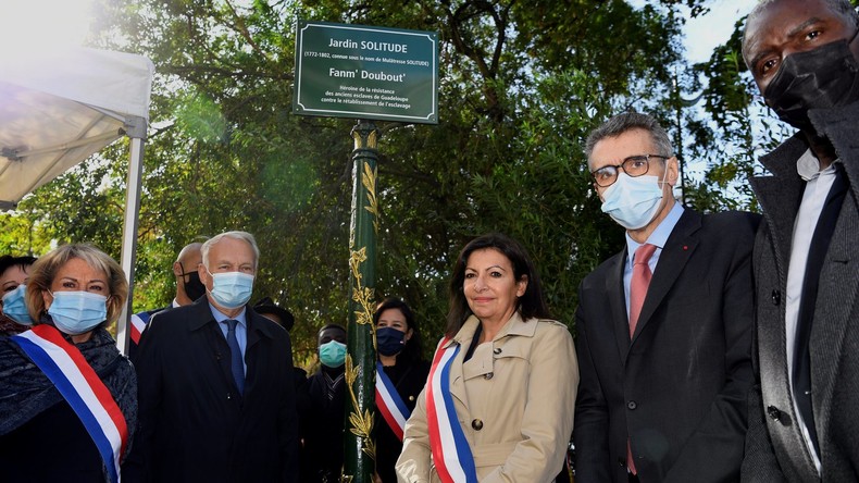 Hidalgo inaugure le jardin «Solitude», qui accueillera la première statue d'une femme noire à Paris