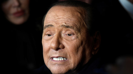 Asymptomatique, Silvio Berlusconi testé positif au nouveau coronavirus