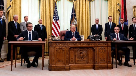 Serbie et Kosovo signent à la Maison Blanche un accord sur la «normalisation économique»